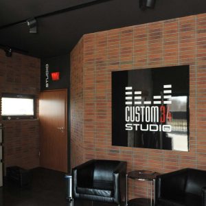 Studio Custom